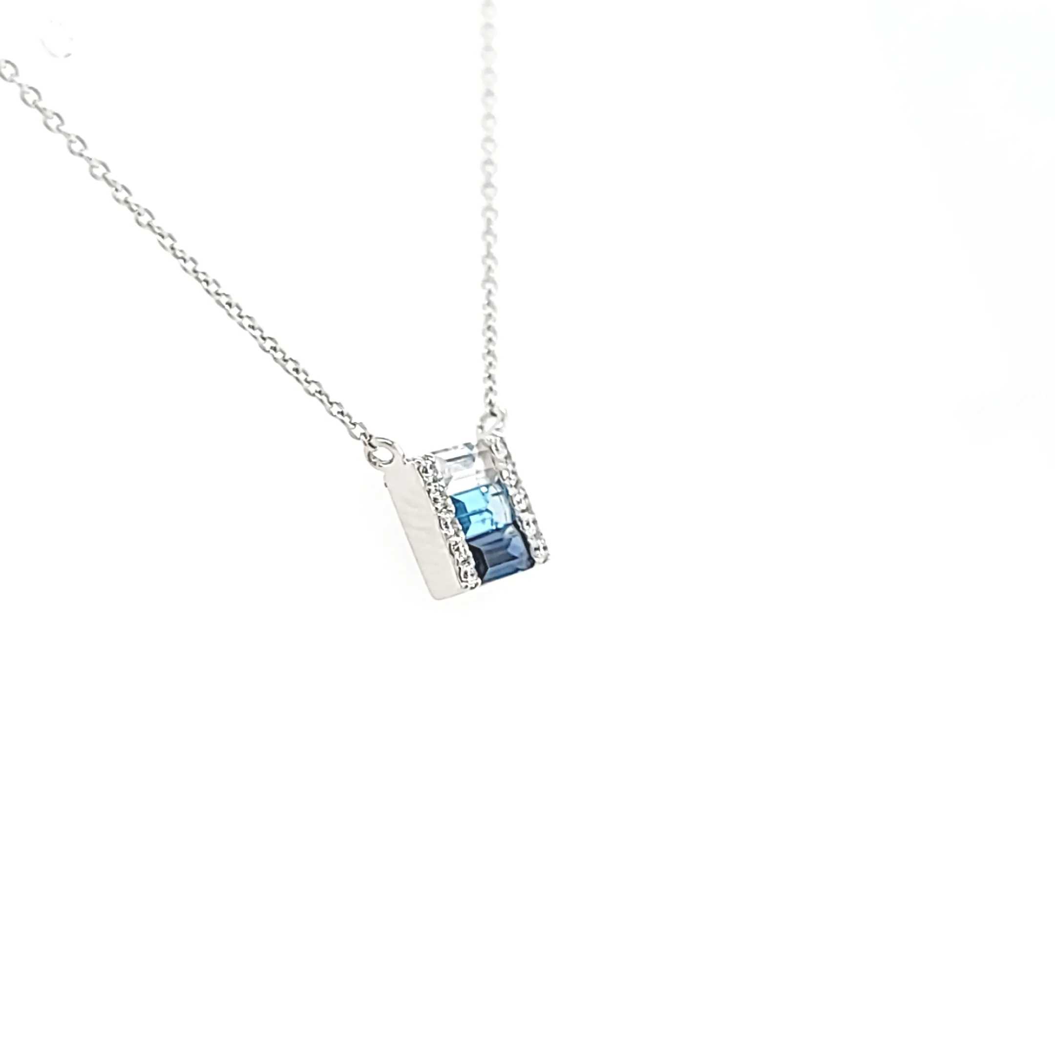 14k White Gold Gradient Blue Necklace (I6549)