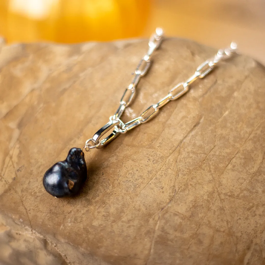 Black Baroque Pearl Paperclip Necklace in Silver
