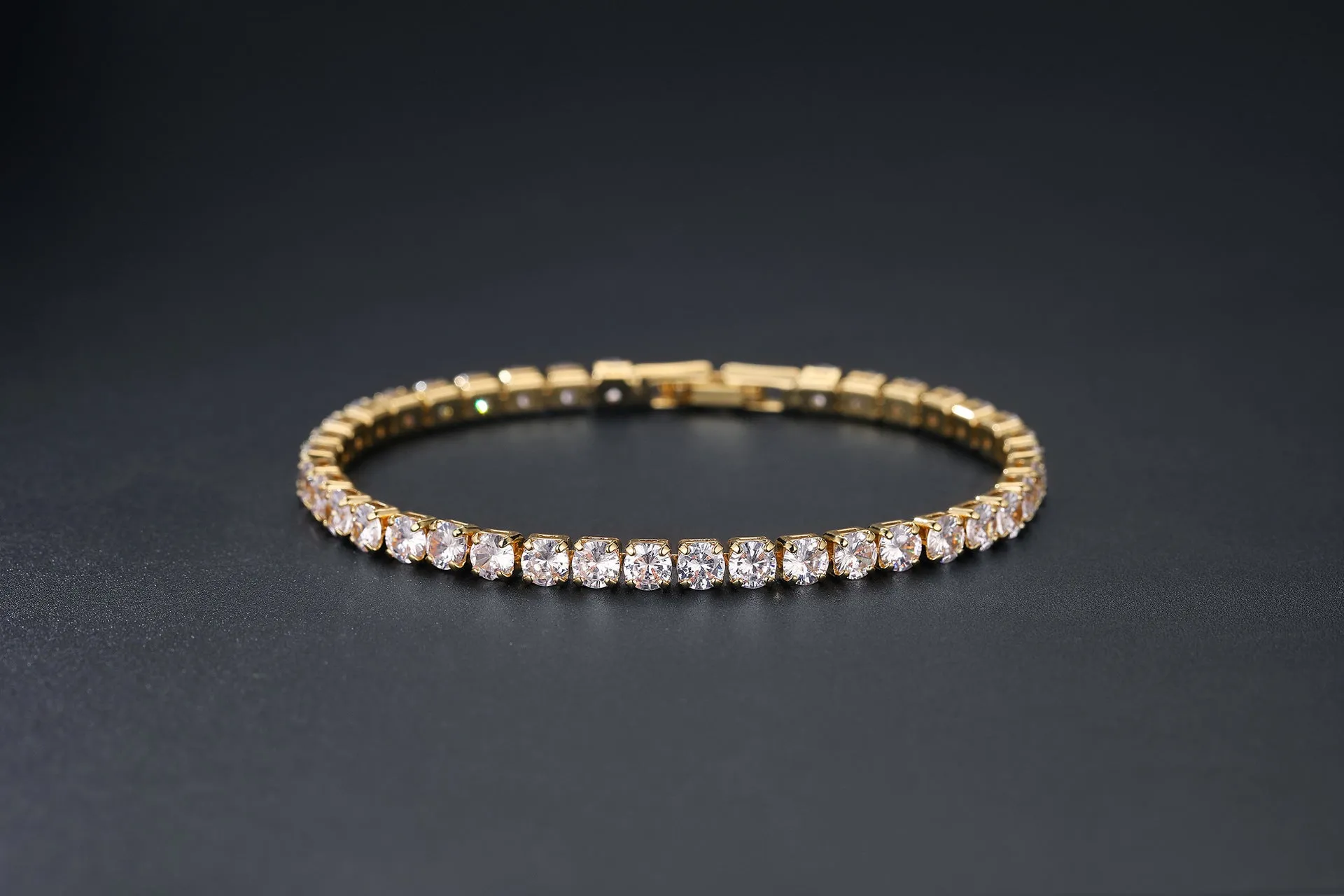 Fashion Color 4.0 Round Zircon Single Row Diamond Bracelet