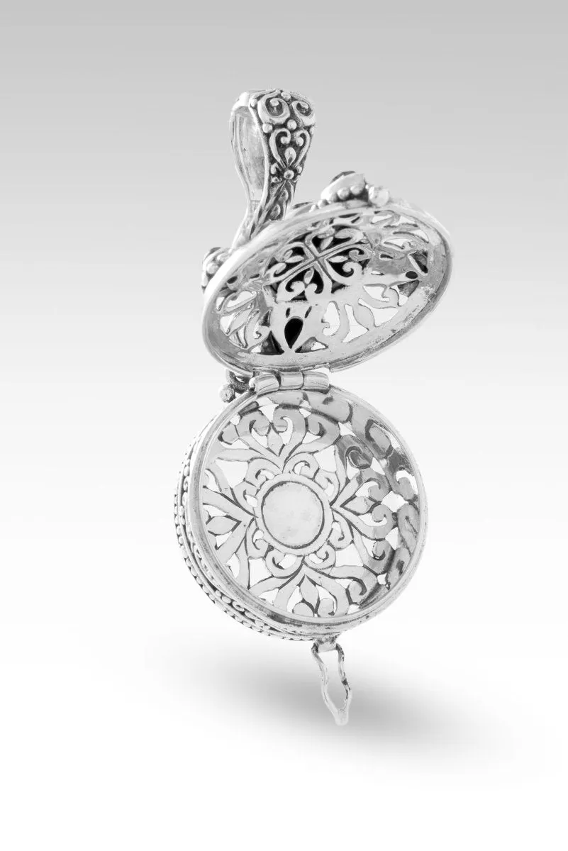 Joyful Moments Pendant™ in Black Spinel