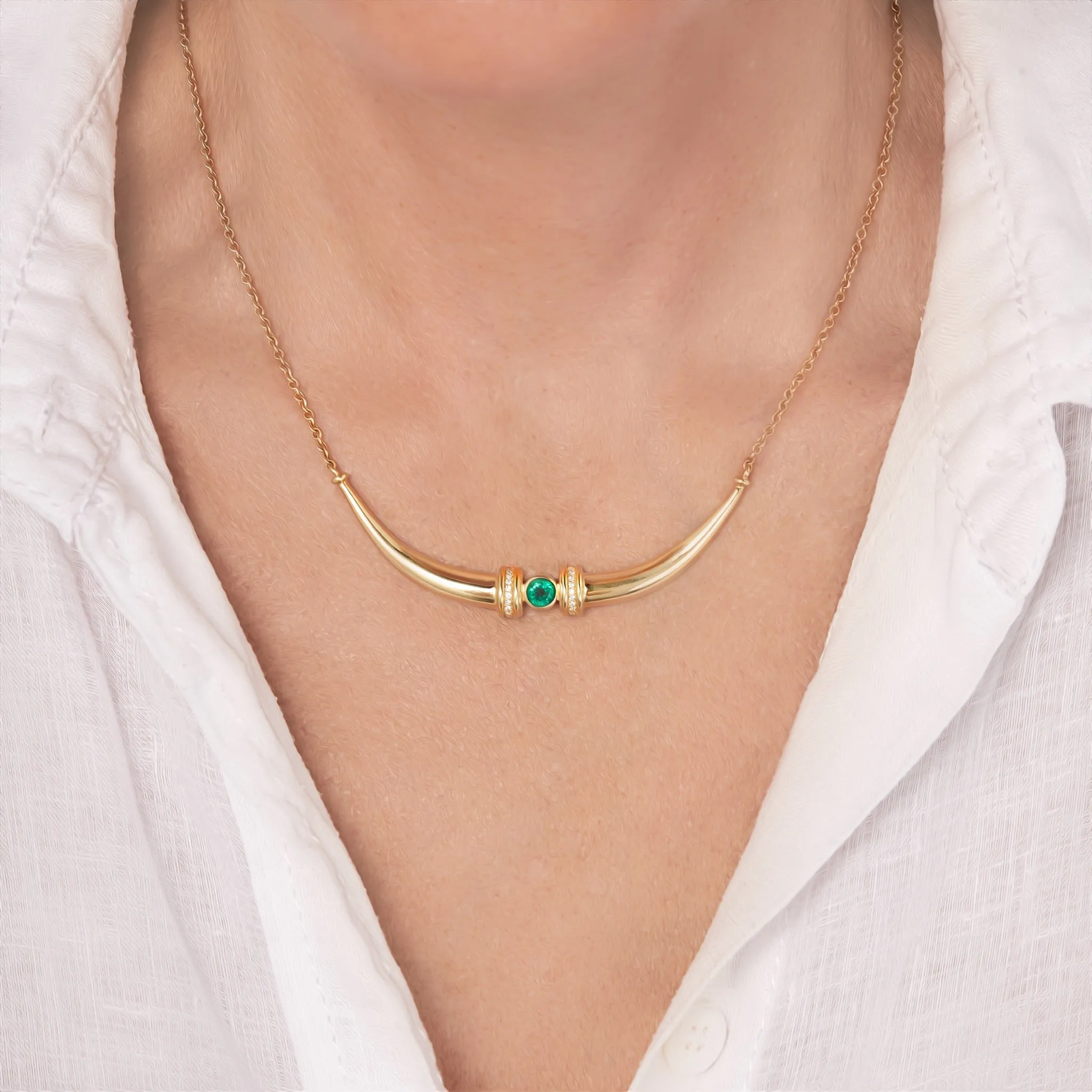 Leya Necklace - Emerald and Diamond
