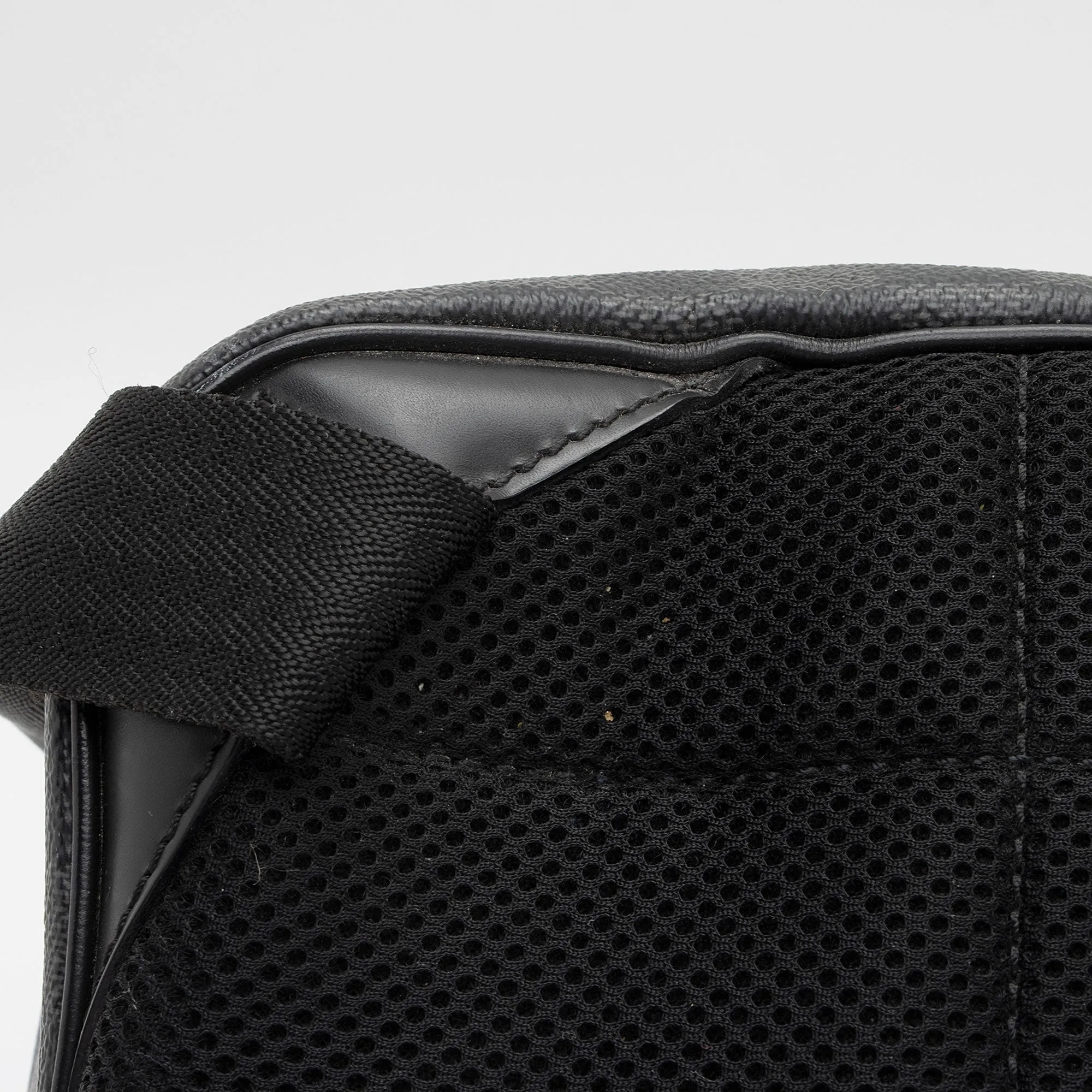 Louis Vuitton Damier Graphite Michael Backpack (SHF-Jocvoq)