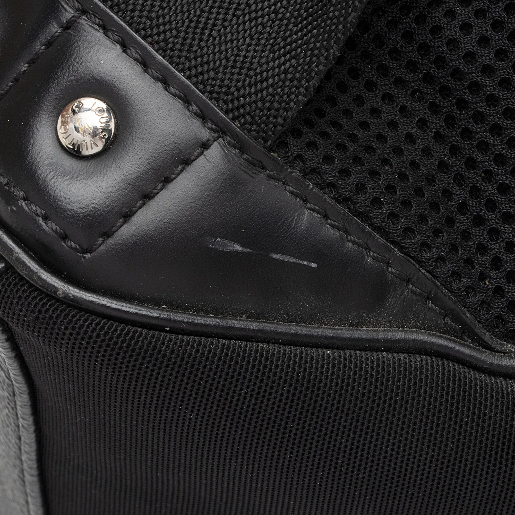Louis Vuitton Damier Graphite Michael Backpack (SHF-Jocvoq)