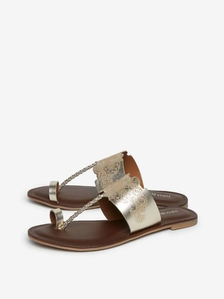 LUNA BLU Light Gold Floral Kolhapuri Sandals