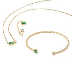 May Emerald Birthstone Gift Set - Yellow Gold