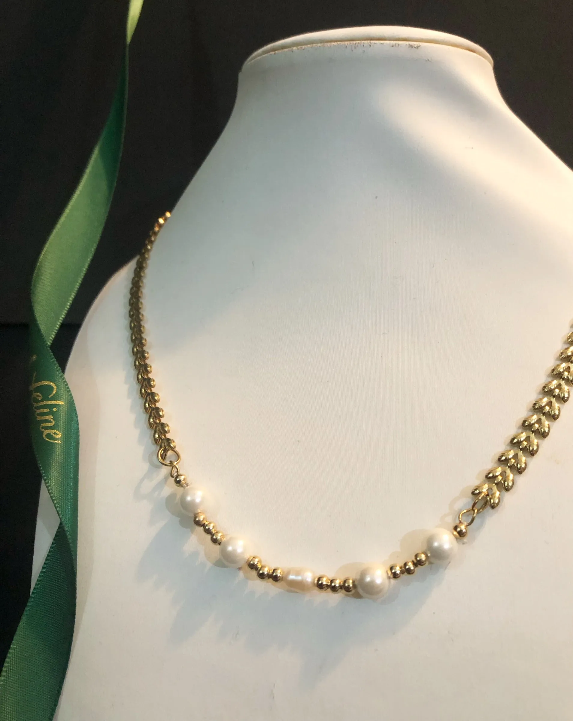 Merrie Pearl Necklace