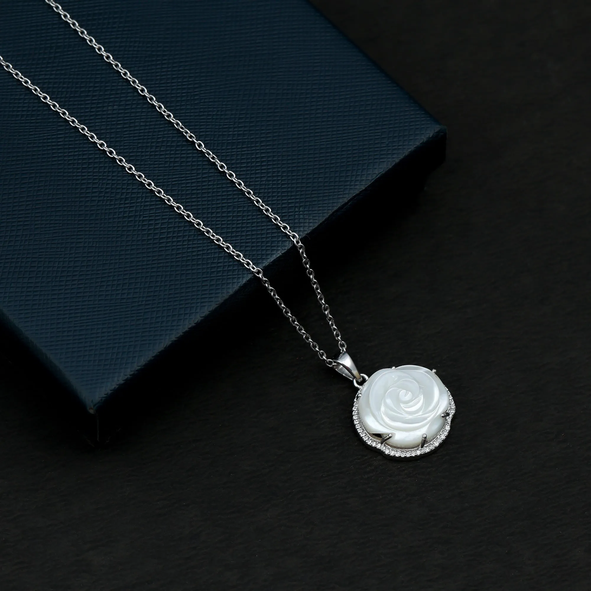 Mother of Pearl Rose Flower Pendant Necklace