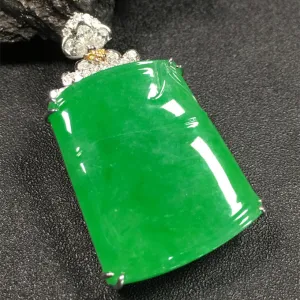 Natural Jade Pendant Jadeite Gold Pendant PT259