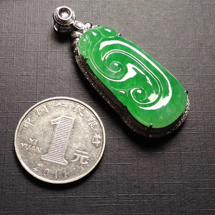 Natural Jade Pendant Jadeite Gold Ruyi Pendant PT428