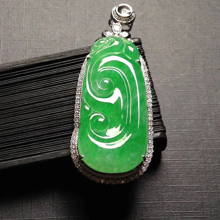 Natural Jade Pendant Jadeite Gold Ruyi Pendant PT428