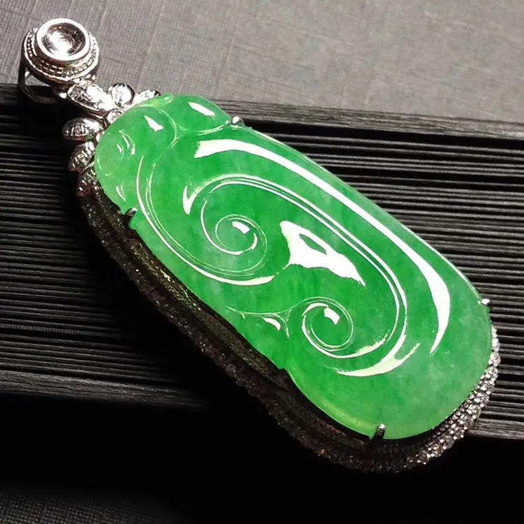 Natural Jade Pendant Jadeite Gold Ruyi Pendant PT428