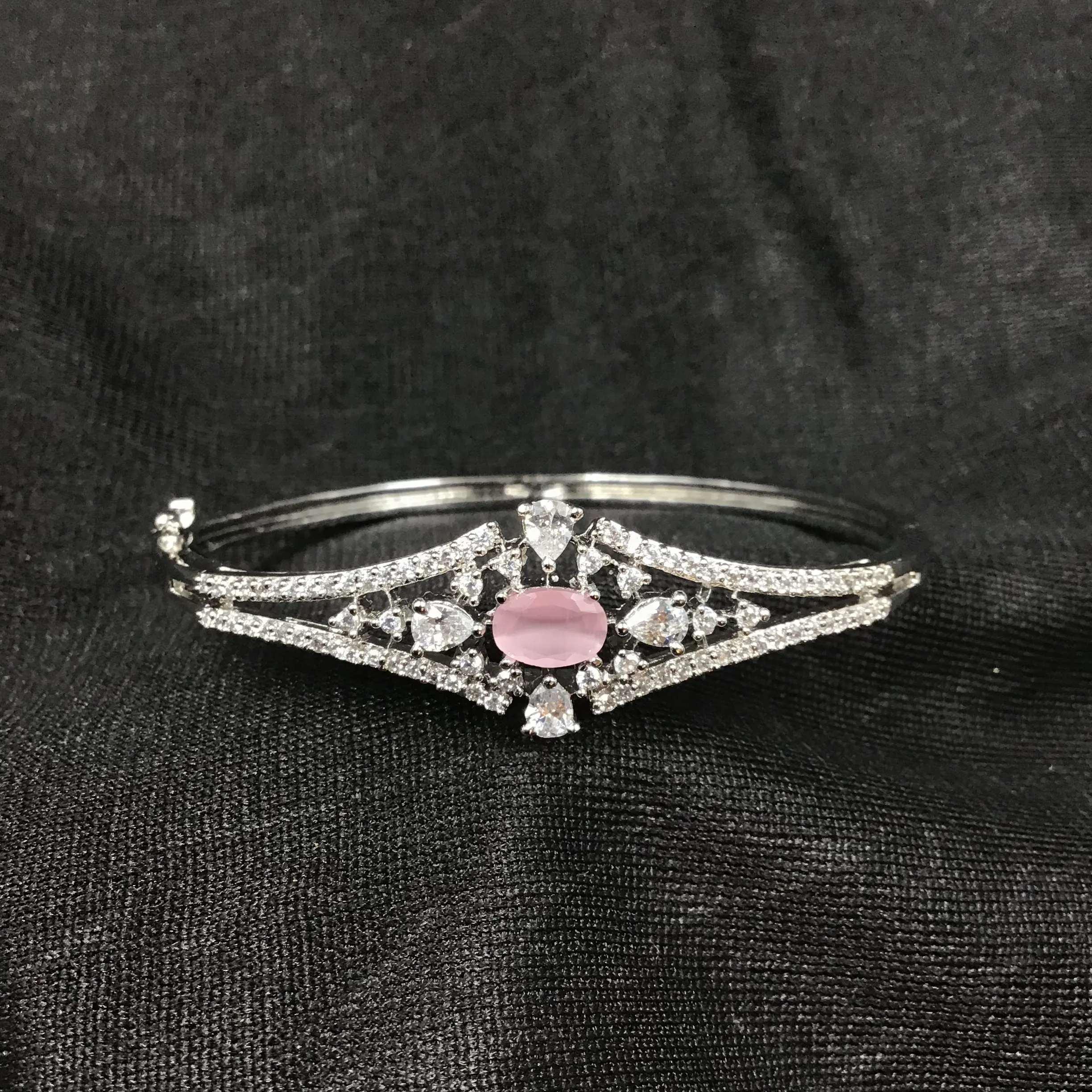 Openable Zircon/AD Bracelet 3232-11