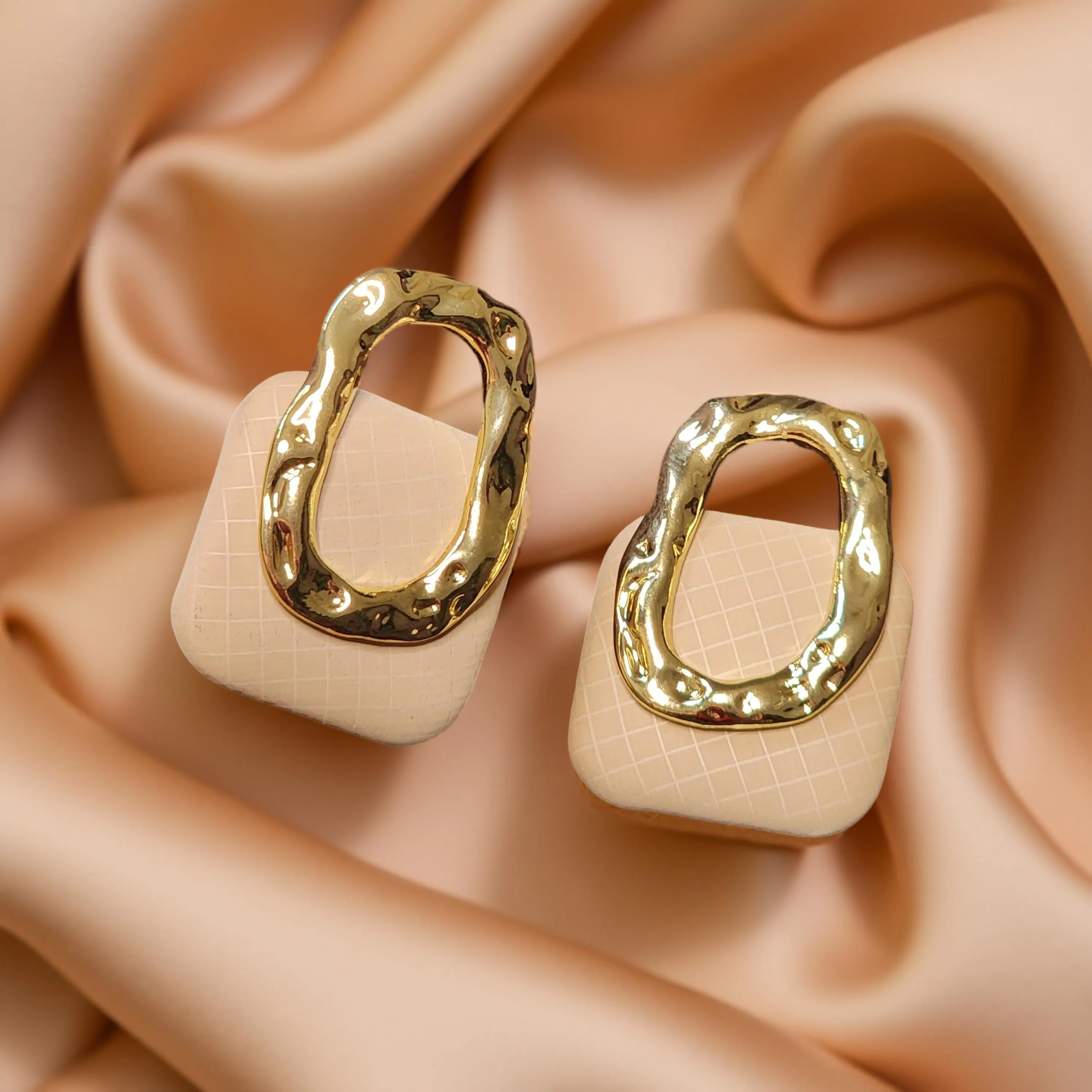 Oro Nude Earrings