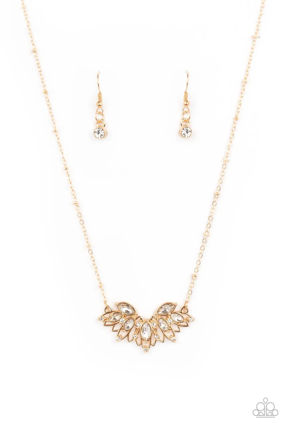 Paparazzi Deluxe Diadem Gold Short Necklace - P2DA-GDXX-238XX