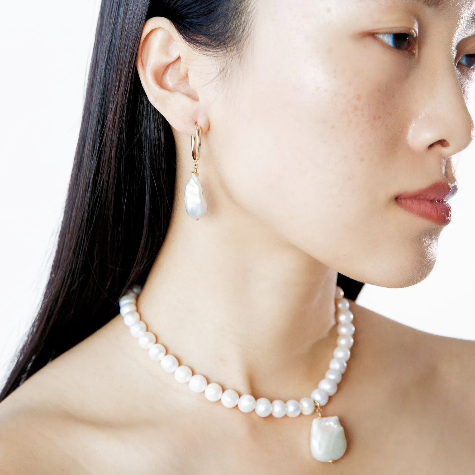 Riviera Pearl Necklace