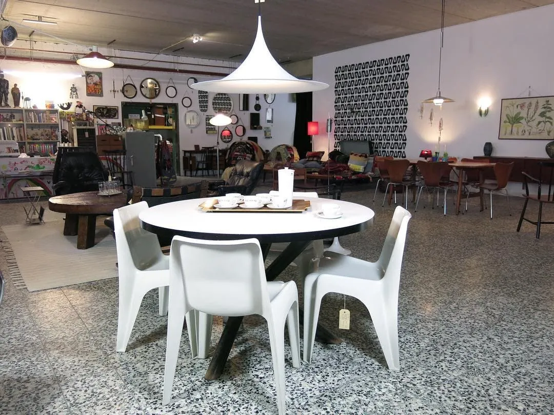 Semi Pendant Light