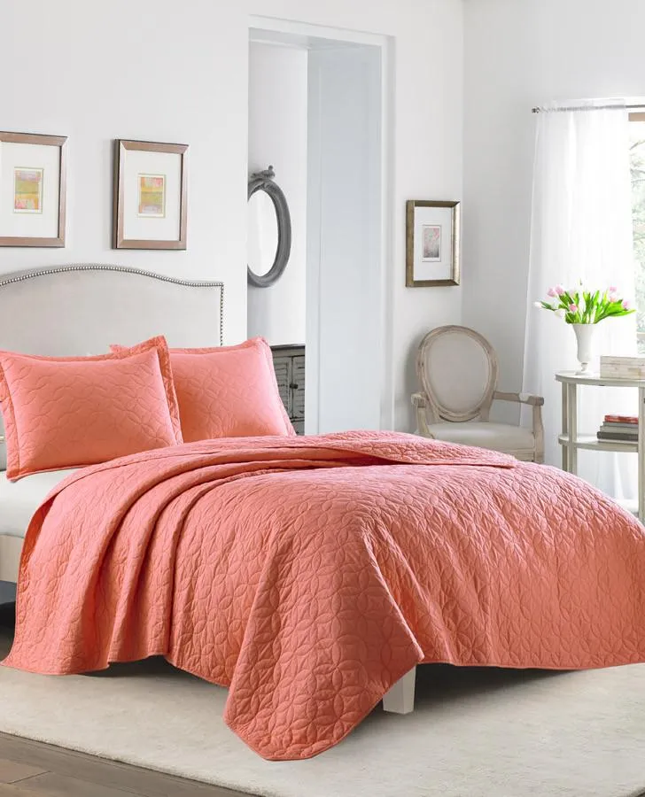 Solid Coral Quilt Set