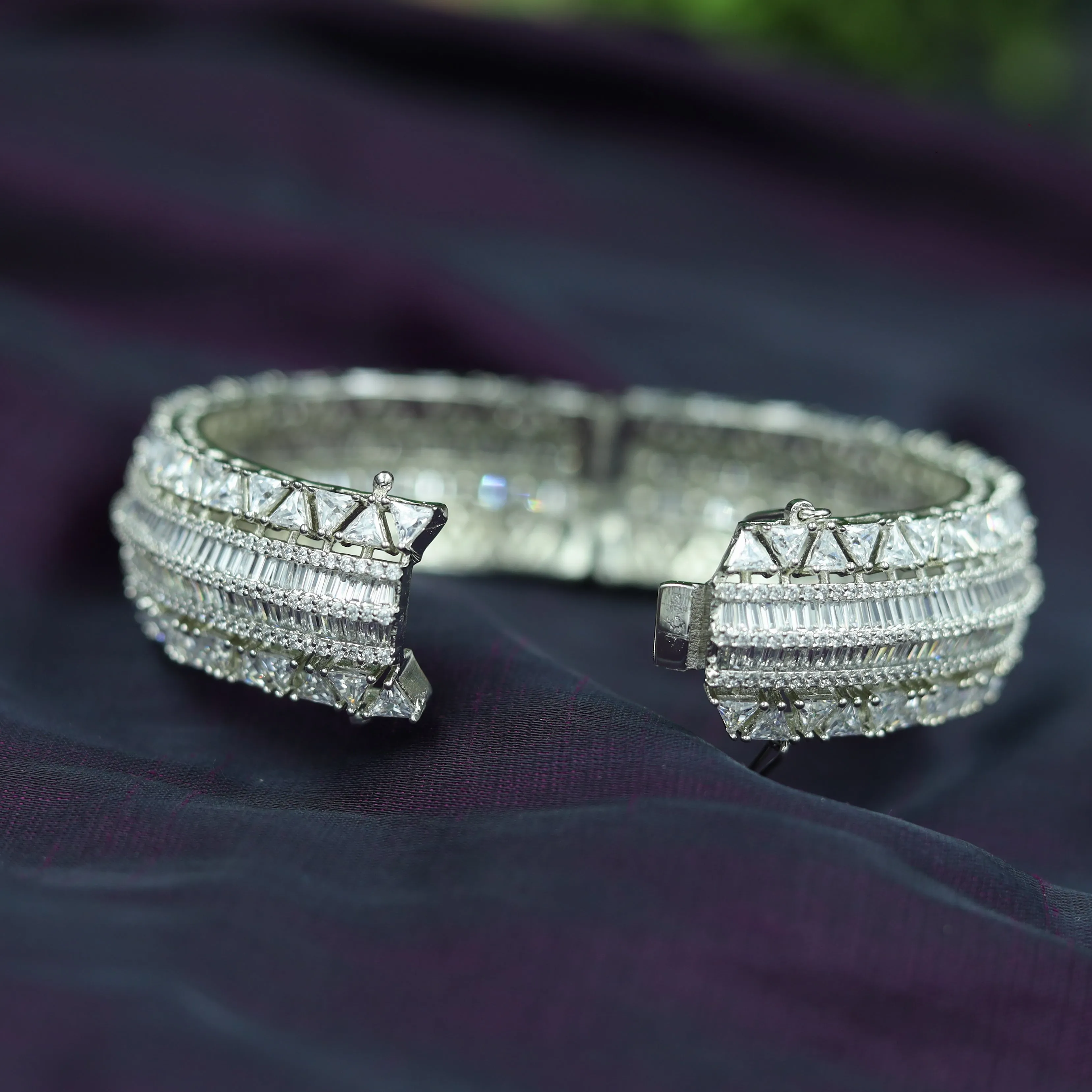 Zircon/AD Silver Bracelet/Kada 16539-3686